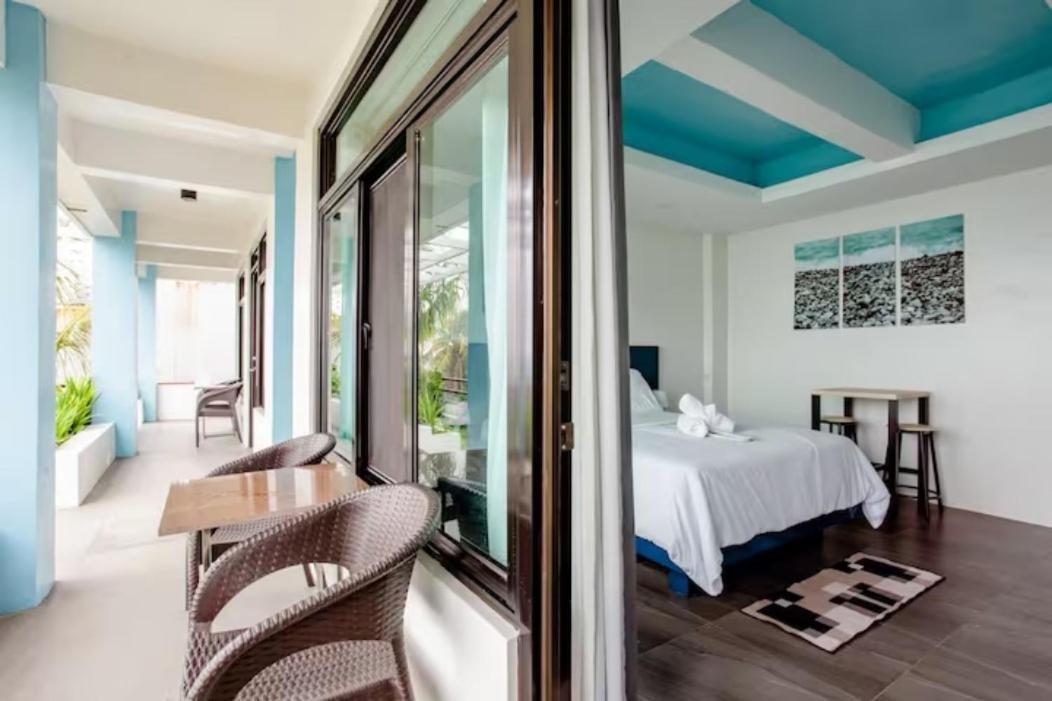 Casa Noah Hotel Tagaytay City Exterior foto